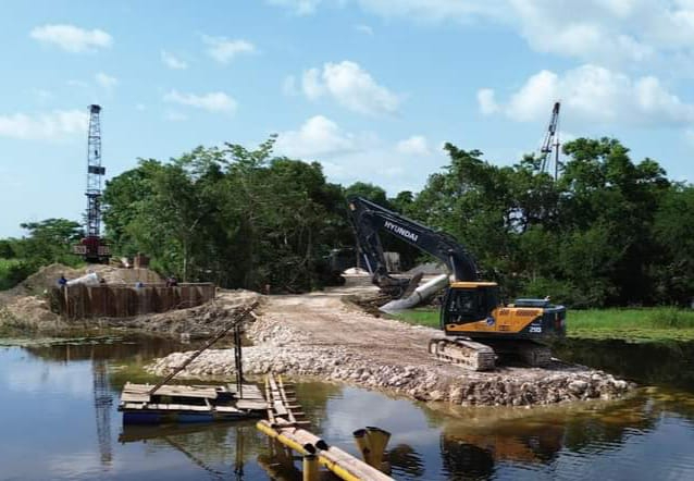 A pesar de la temporada de lluvias, continúan los trabajos de reconstrucción del puente "Las Golondrinas" en Miguel Hidalgo. A pesar de la temporada de lluvias, continúan los trabajos de reconstrucción del puente "Las Golondrinas" en Miguel Hidalgo.