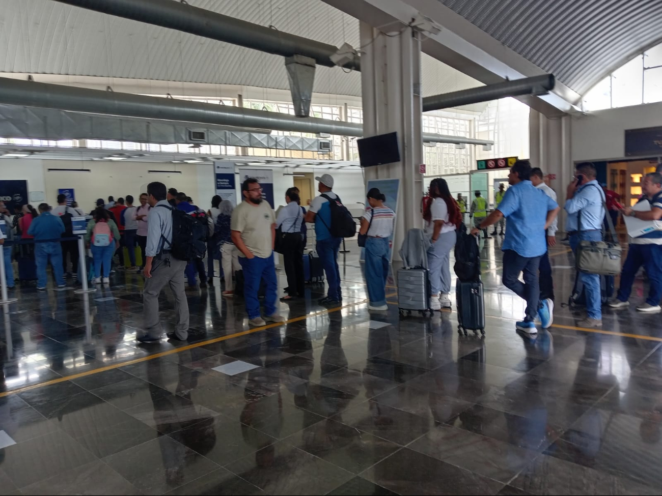 Aeroméxico pospone vuelos matutinos en Campeche, causando inconformidades