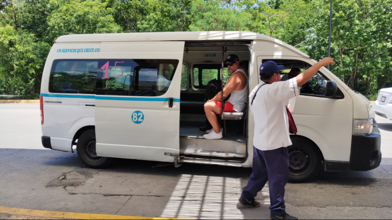 Ciudadanos piden los precios originales del transporte para los estudiantes Ciudadanos piden los precios originales del transporte para los estudiantes