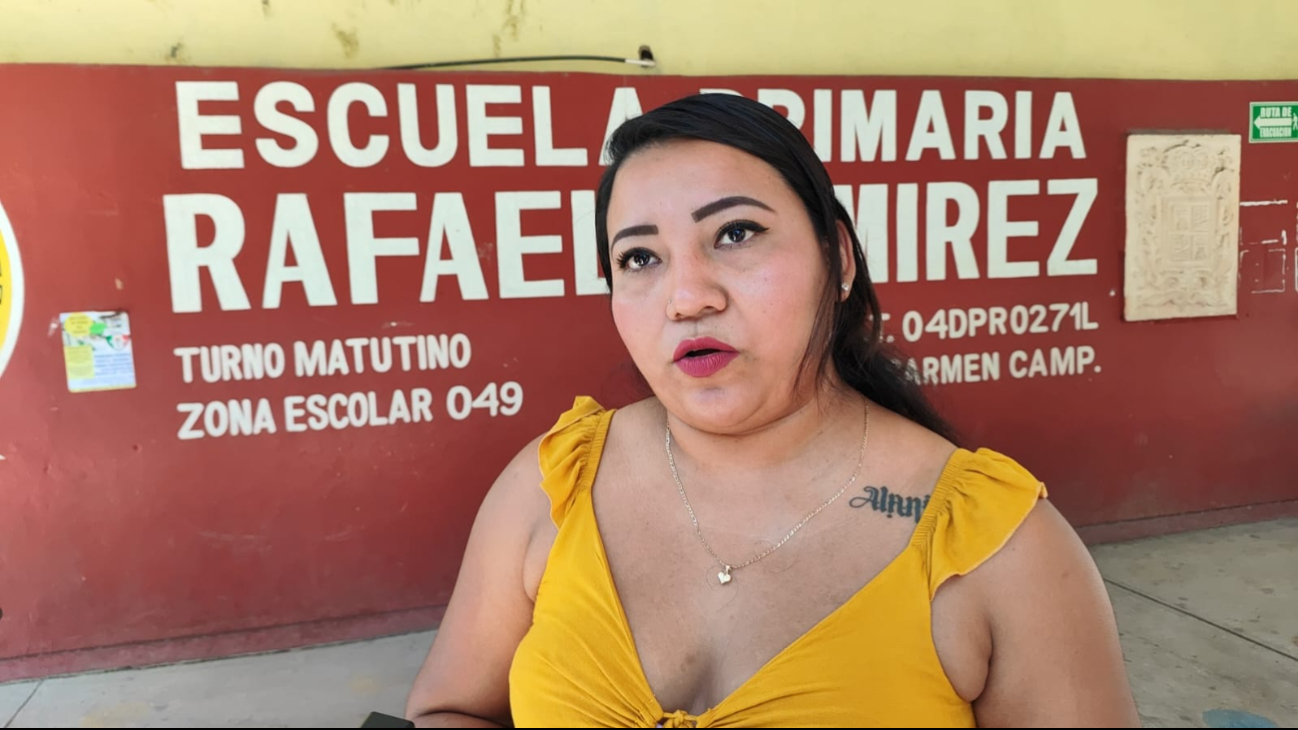 Diana Monserrat señaló que no llevarán a sus niños a la escuela hasta que el grupo tenga un representante Diana Monserrat señaló que no llevarán a sus niños a la escuela hasta que el grupo tenga un representante