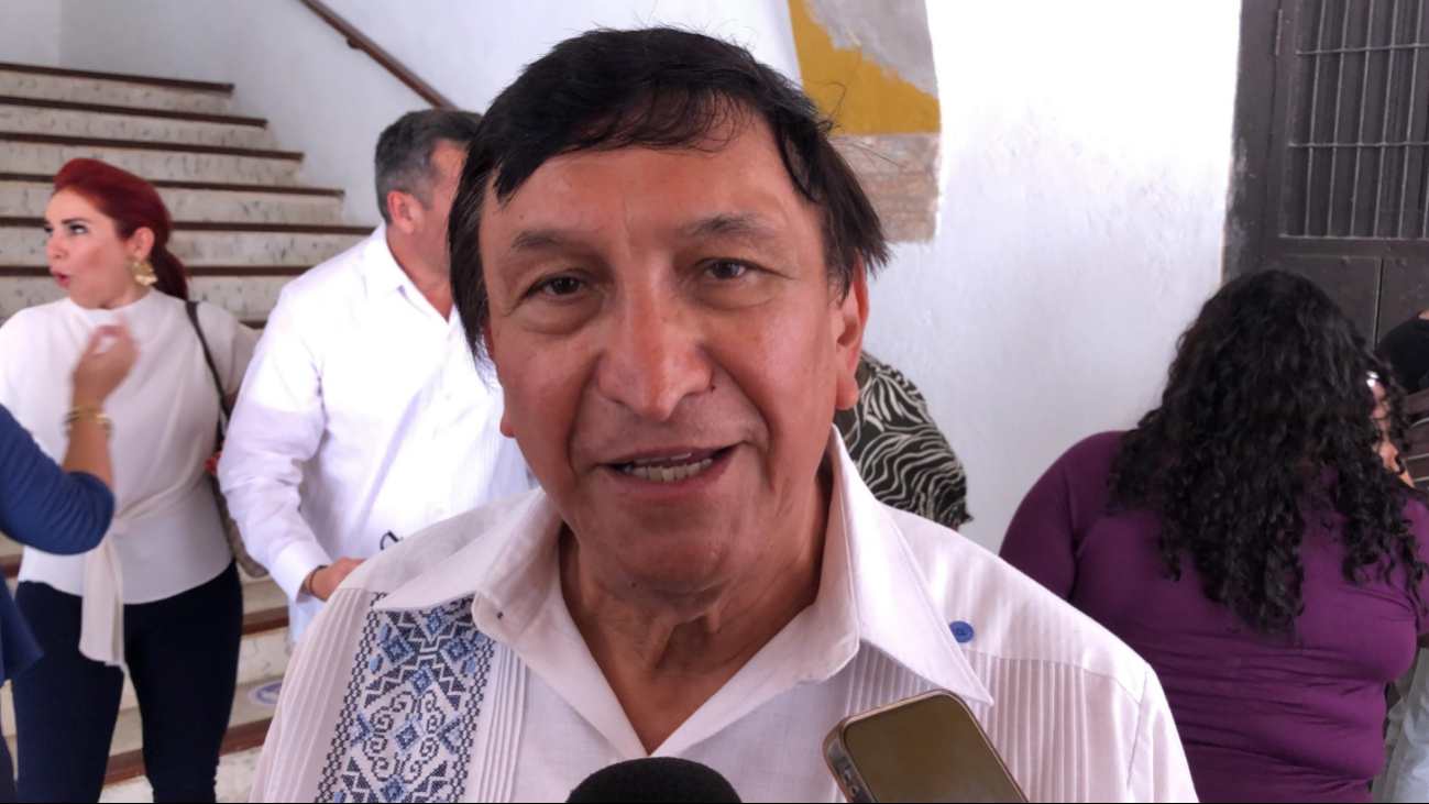 El titular de Seduc, Víctor Sarmiento Maldonado, aplaudió a la ciudadanía por la disminución del vandalismo en escuelas. El titular de Seduc, Víctor Sarmiento Maldonado, aplaudió a la ciudadanía por la disminución del vandalismo en escuelas.