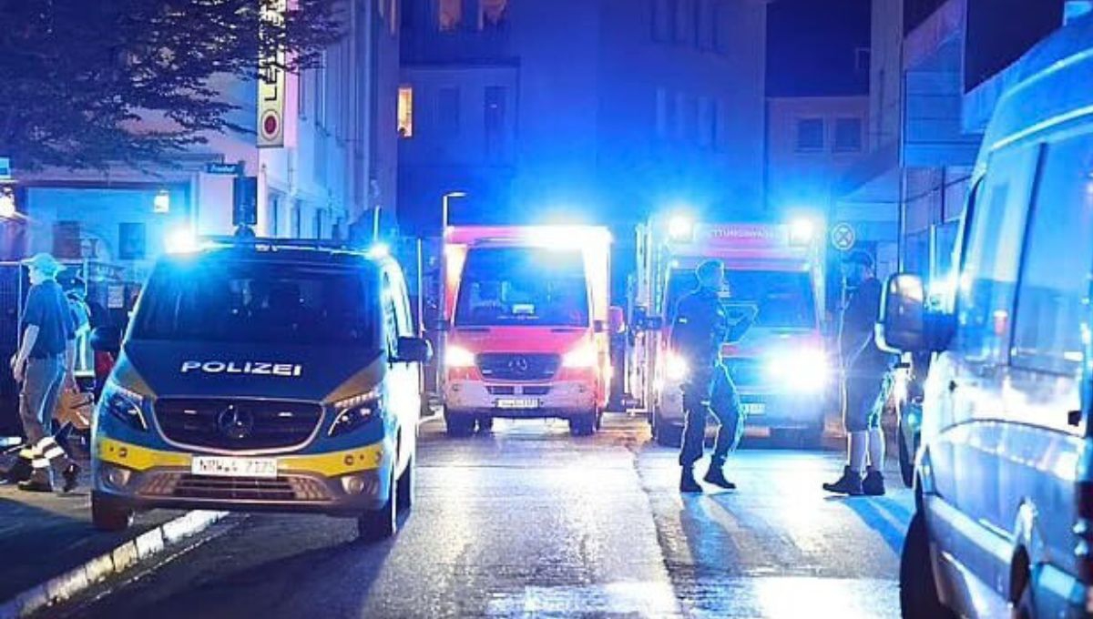 Agentes policiacos tras el atentado en Solingen, Alemania Agentes policiacos tras el atentado en Solingen, Alemania