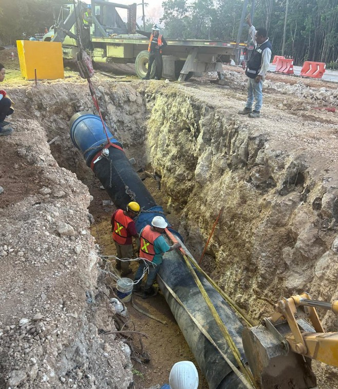 Aguakan se encargó de colocar una nueva tubería Aguakan se encargó de colocar una nueva tubería