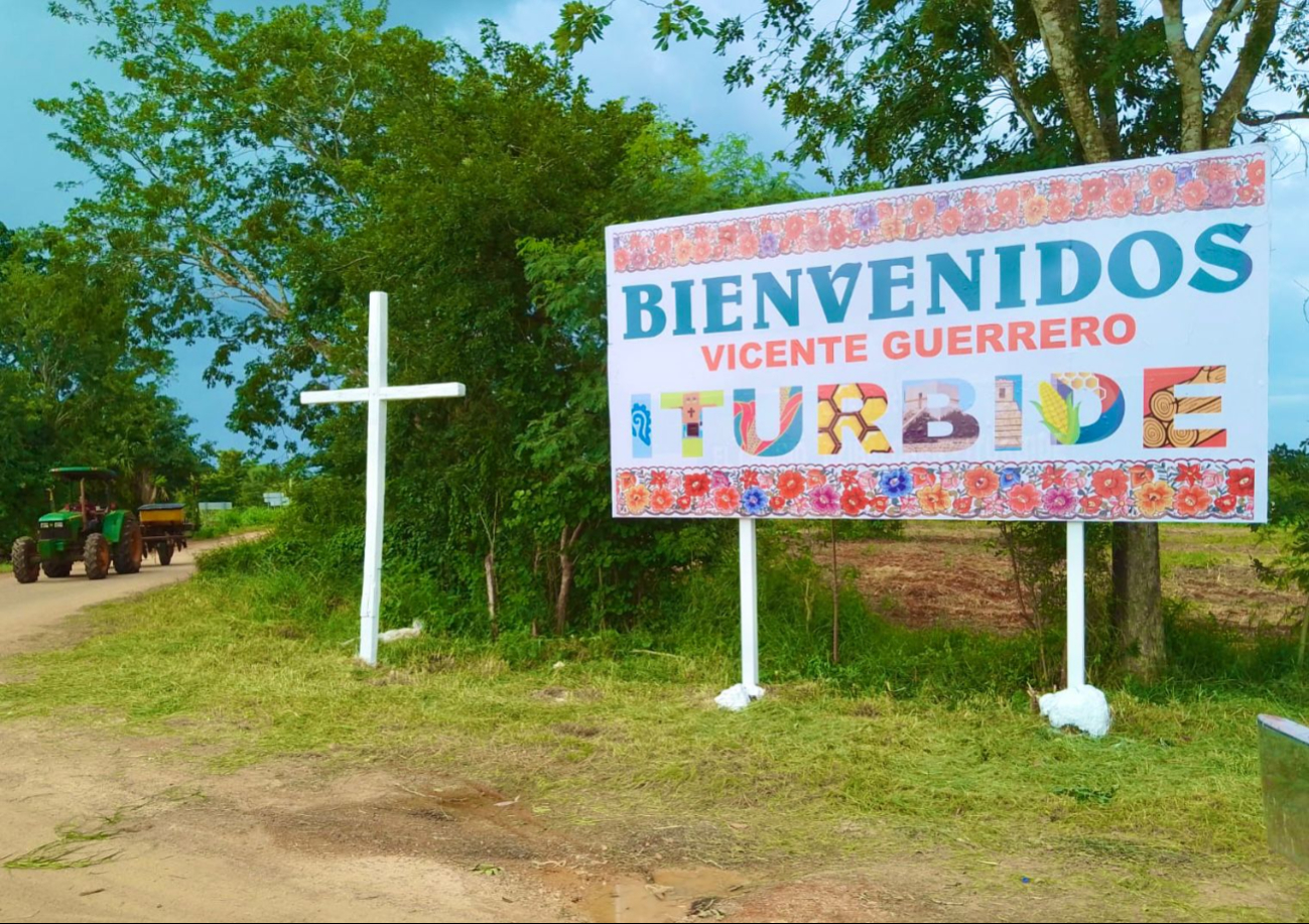 El letrero está ubicado en la entrada del poblado y servirá como parador fotográfico. El letrero está ubicado en la entrada del poblado y servirá como parador fotográfico.