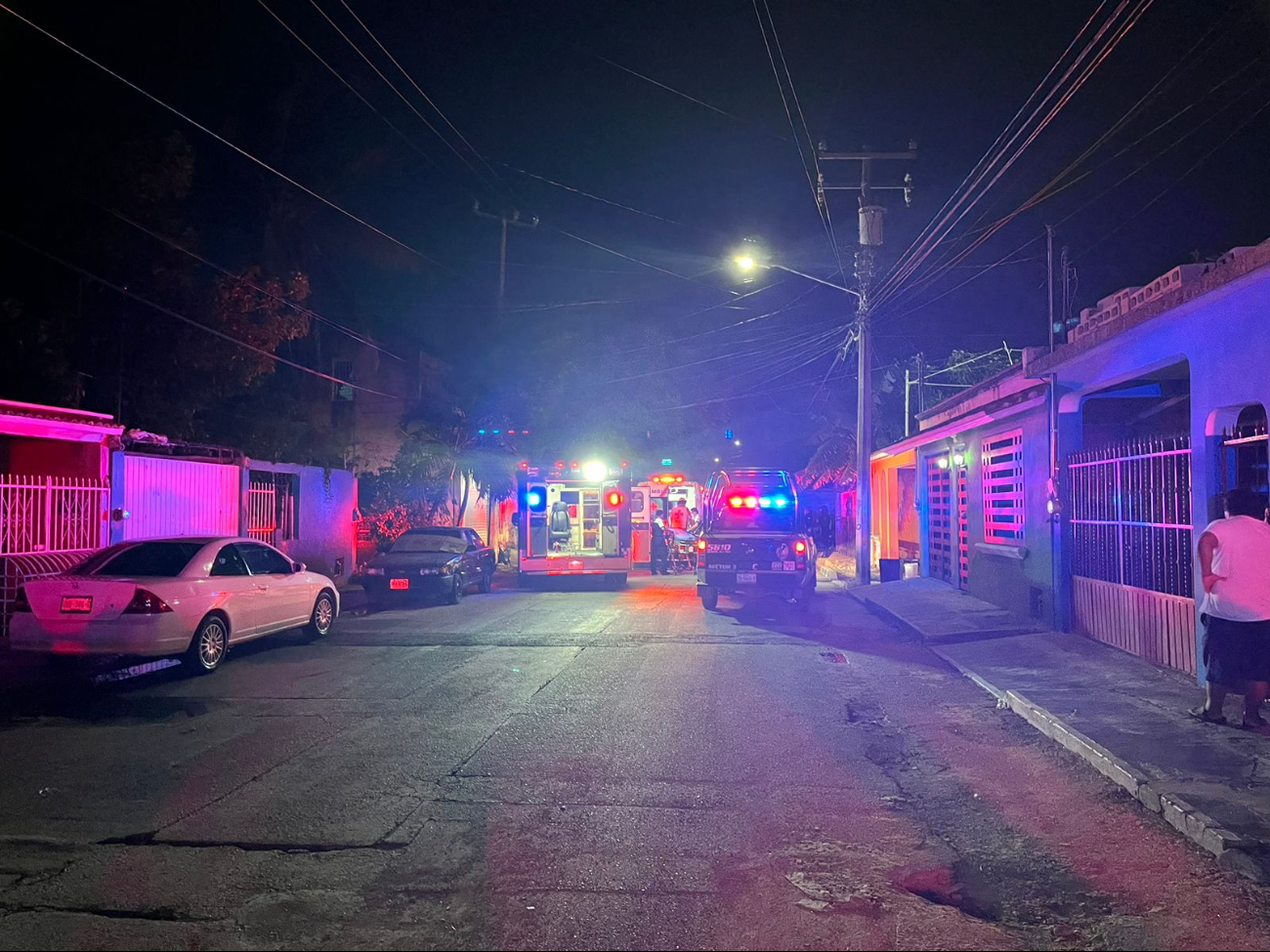 Oficiales de seguridad acordonaron el área en Cancún Oficiales de seguridad acordonaron el área en Cancún