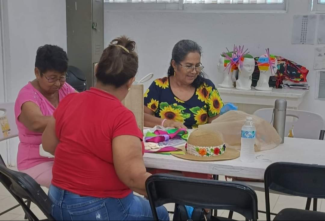 PILARES ofrecerá ciberescuelas, disciplinas artísticas, actividades deportivas, talleres de emprendimiento y capacitación para el empleo. PILARES ofrecerá ciberescuelas, disciplinas artísticas, actividades deportivas, talleres de emprendimiento y capacitación para el empleo.