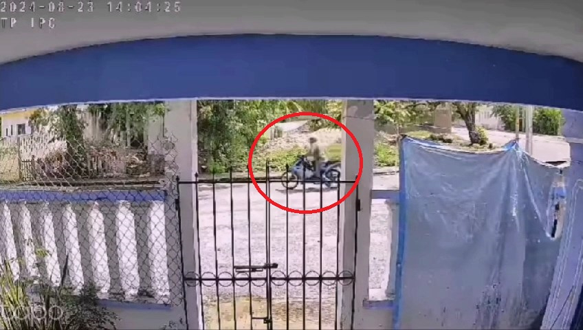 Una motocicleta Italika 125 azul fue robada a plena luz del día en la colonia Las Brisas, Champotón.