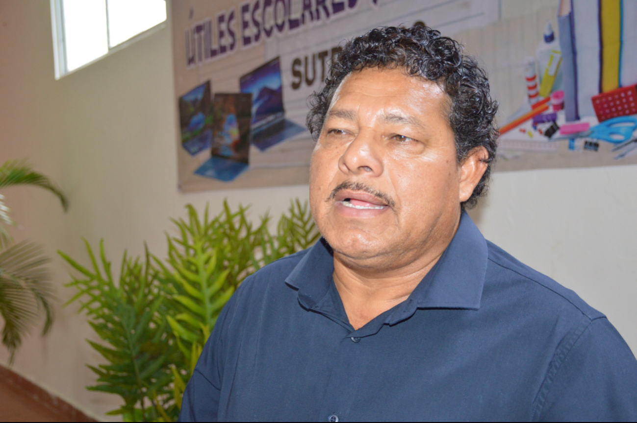 José del Carmen Urueta Moha, secretario general del Sutpmidec José del Carmen Urueta Moha, secretario general del Sutpmidec