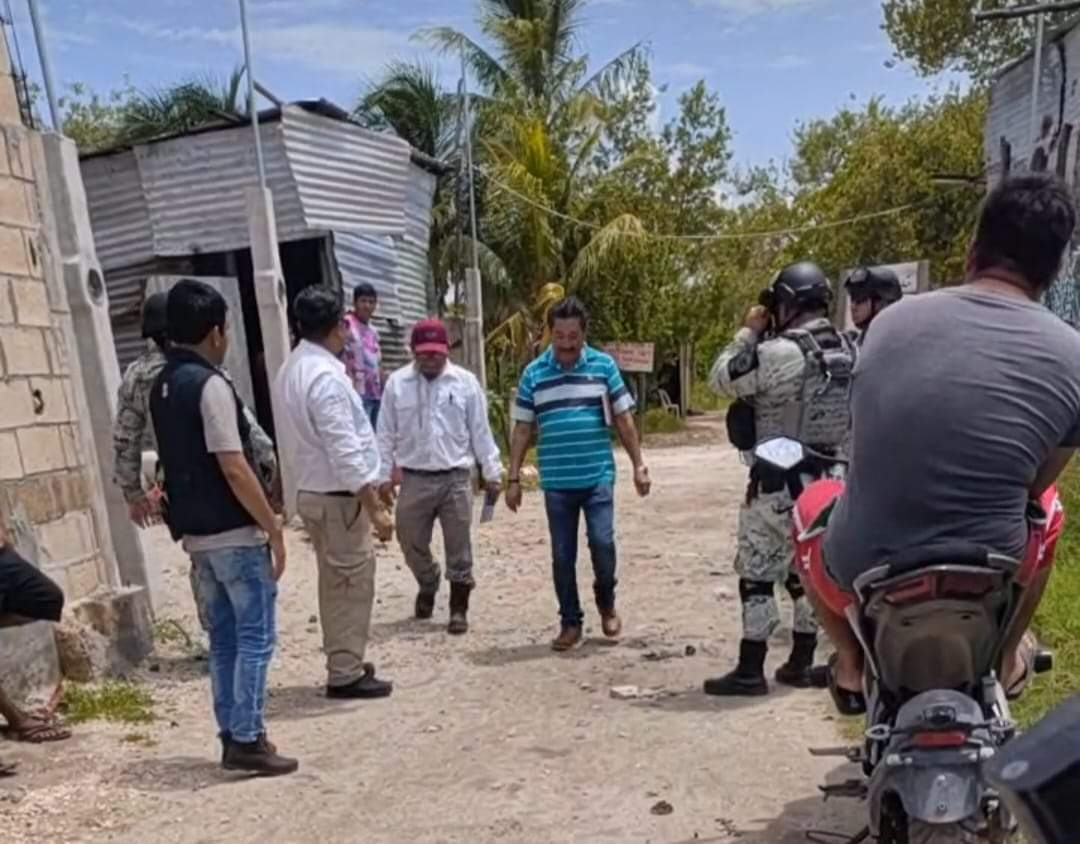 Los habitantes de la demarcación explicaron a los inspectores que no tienen dónde vivir. Los habitantes de la demarcación explicaron a los inspectores que no tienen dónde vivir.