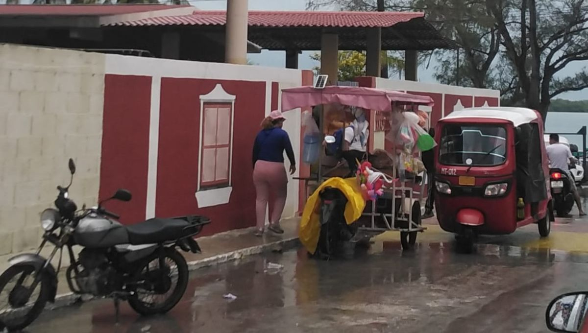 Mototaxistas respetarán el precio de 10 pesos a estudiantes en Sabancuy