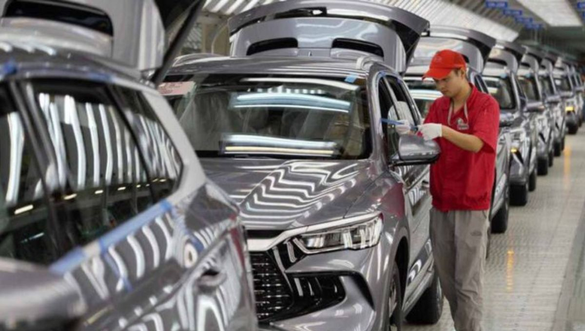 Canadá impone aranceles a vehículos eléctricos chinos para proteger industria local
