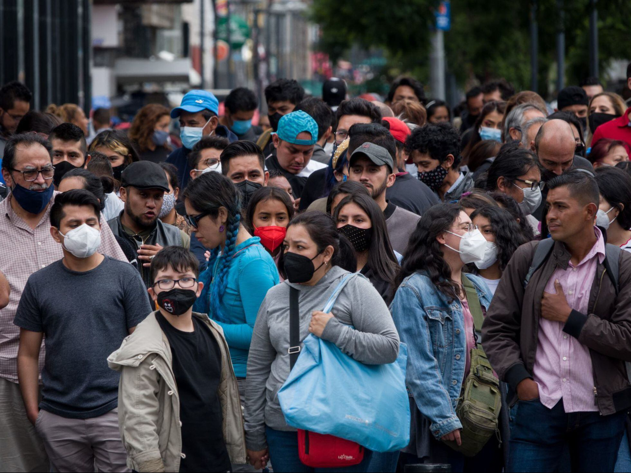 Hay al menos 850 mil virus desconocidos que podrían desatar epidemias, señala un especialista