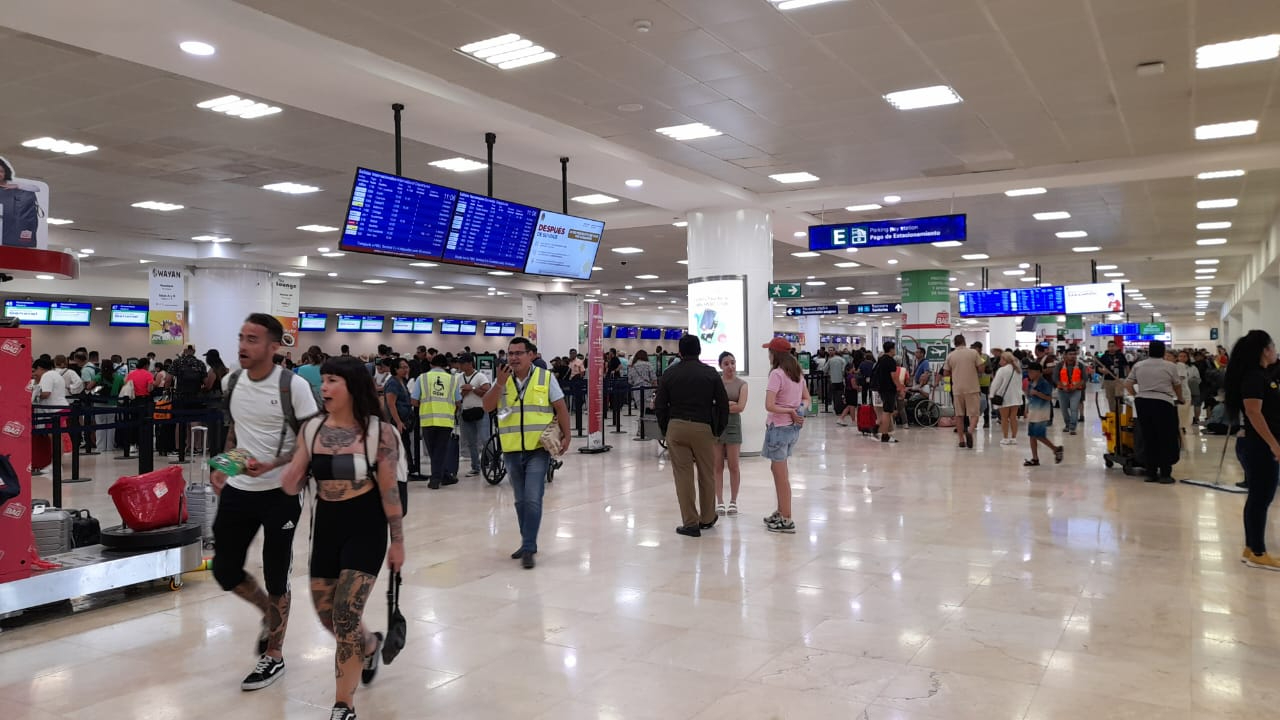 Aeropuerto de Cancún inicia la semana con cuatro vuelos cancelados y 15 demorados