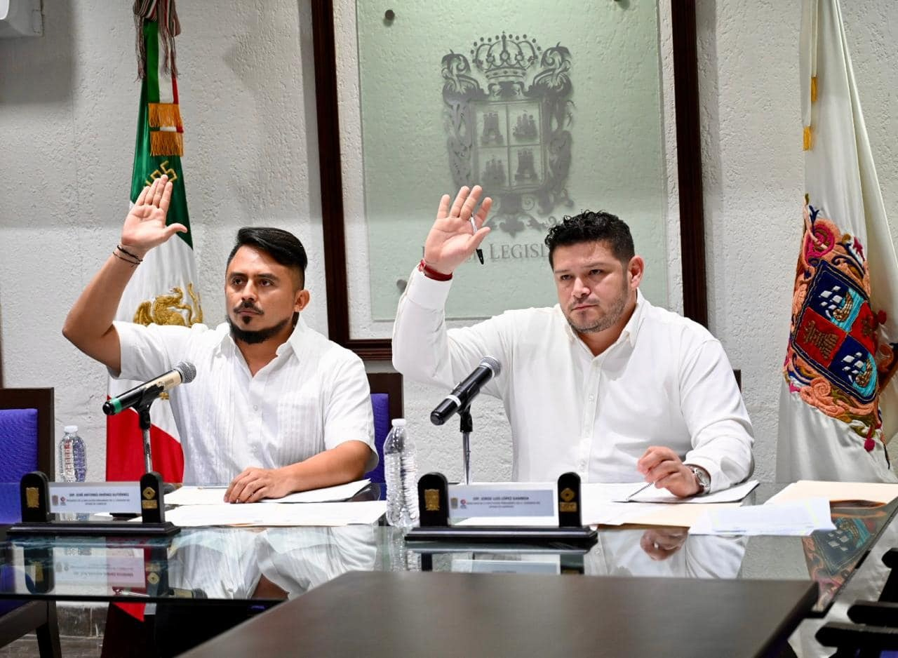 Congreso de Campeche aprueba separación de Karla Toledo y Elda Castillo Congreso de Campeche aprueba separación de Karla Toledo y Elda Castillo