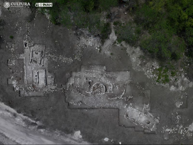 El sitio arqueológico fue encontrado en el tramo 7 del proyecto ferroviario y está siendo restaurado piedra por piedra. El sitio arqueológico fue encontrado en el tramo 7 del proyecto ferroviario y está siendo restaurado piedra por piedra.