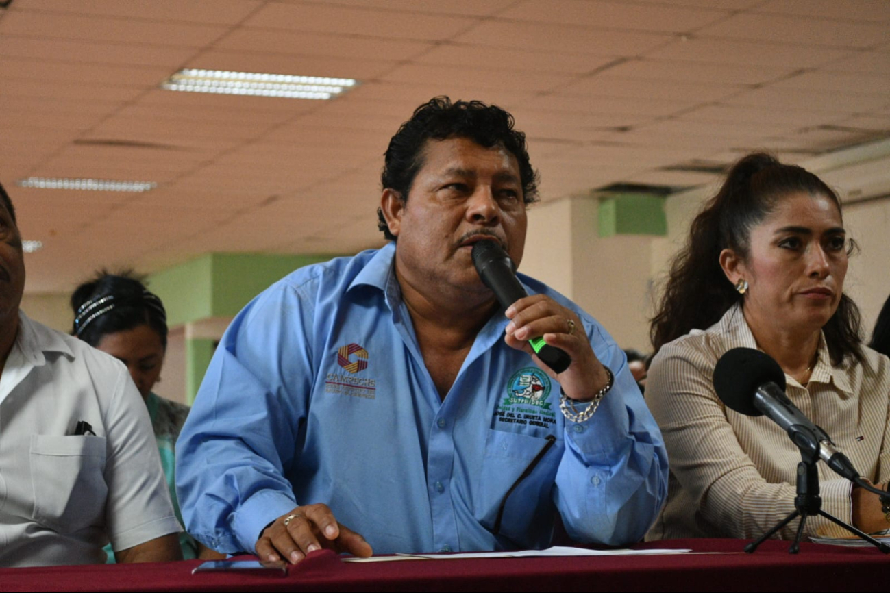 Secretario general del Sindicato de los Tres Poderes, José del Carmen Urueta Moha Secretario general del Sindicato de los Tres Poderes, José del Carmen Urueta Moha