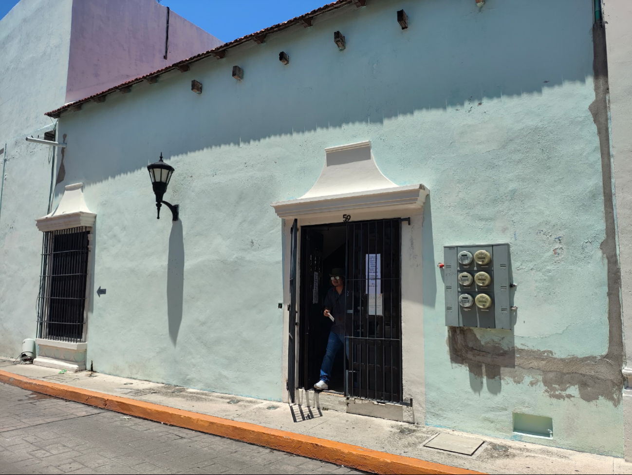 Rayo “funde” al Registro Civil Rayo “funde” al Registro Civil
