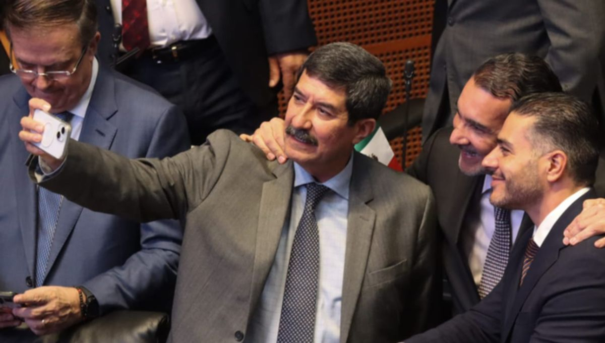 Fiscalía de Chihuahua notifica al Senado sobre orden de aprehensión contra Javier Corral por peculado agravado