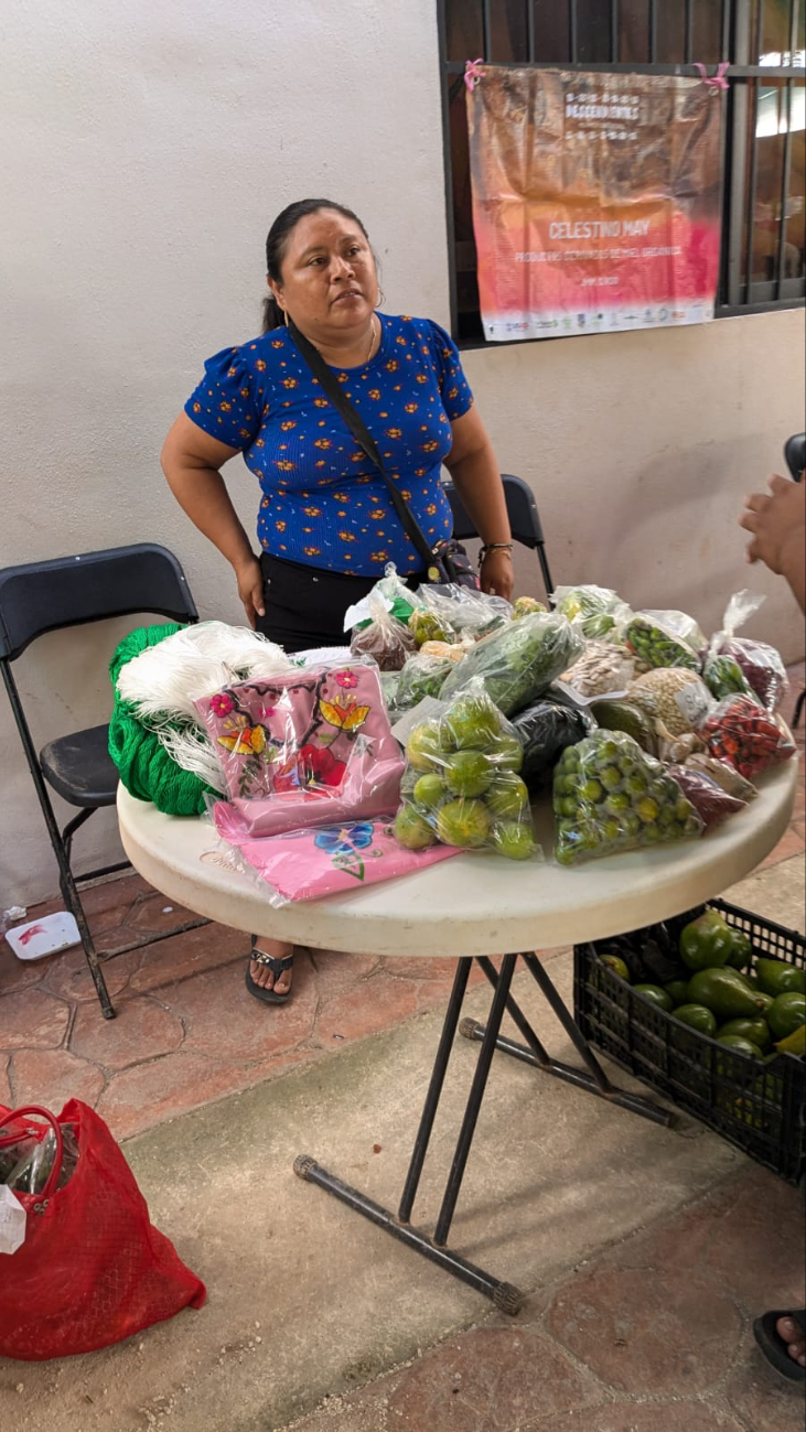 El tianguis seguirá abierto el viernes hasta las 3 pm El tianguis seguirá abierto el viernes hasta las 3 pm