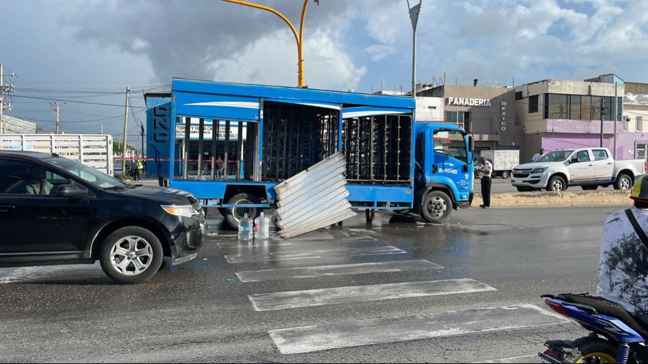 Lluvias causan múltiples accidentes en Cancún