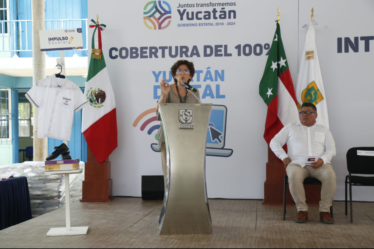 María Fritz destacó el beneficio de estos programas a la economía de padres de familia María Fritz destacó el beneficio de estos programas a la economía de padres de familia