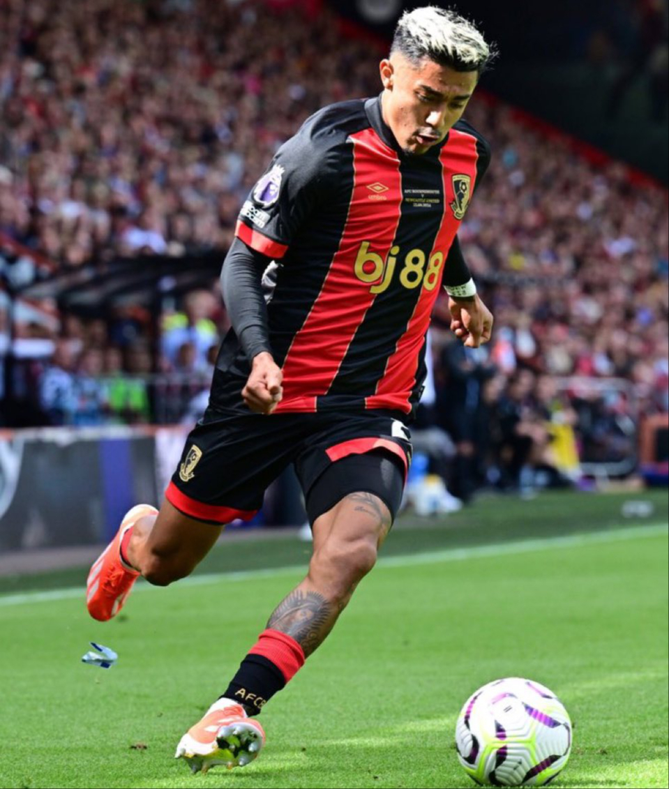 Julián Araujo es titular en épica remontada del Bournemouth ante el Everton 
