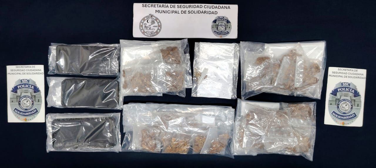 Fueron encontrados más de 40 envoltorios con droga en su interior Fueron encontrados más de 40 envoltorios con droga en su interior