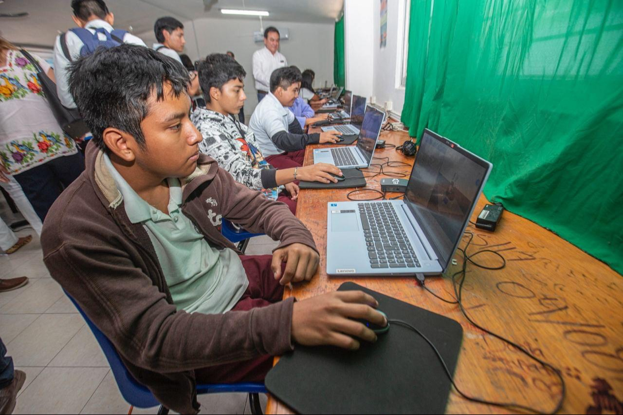 Programa Yucatán Digital Mejora la Calidad Tecnológica del Estado