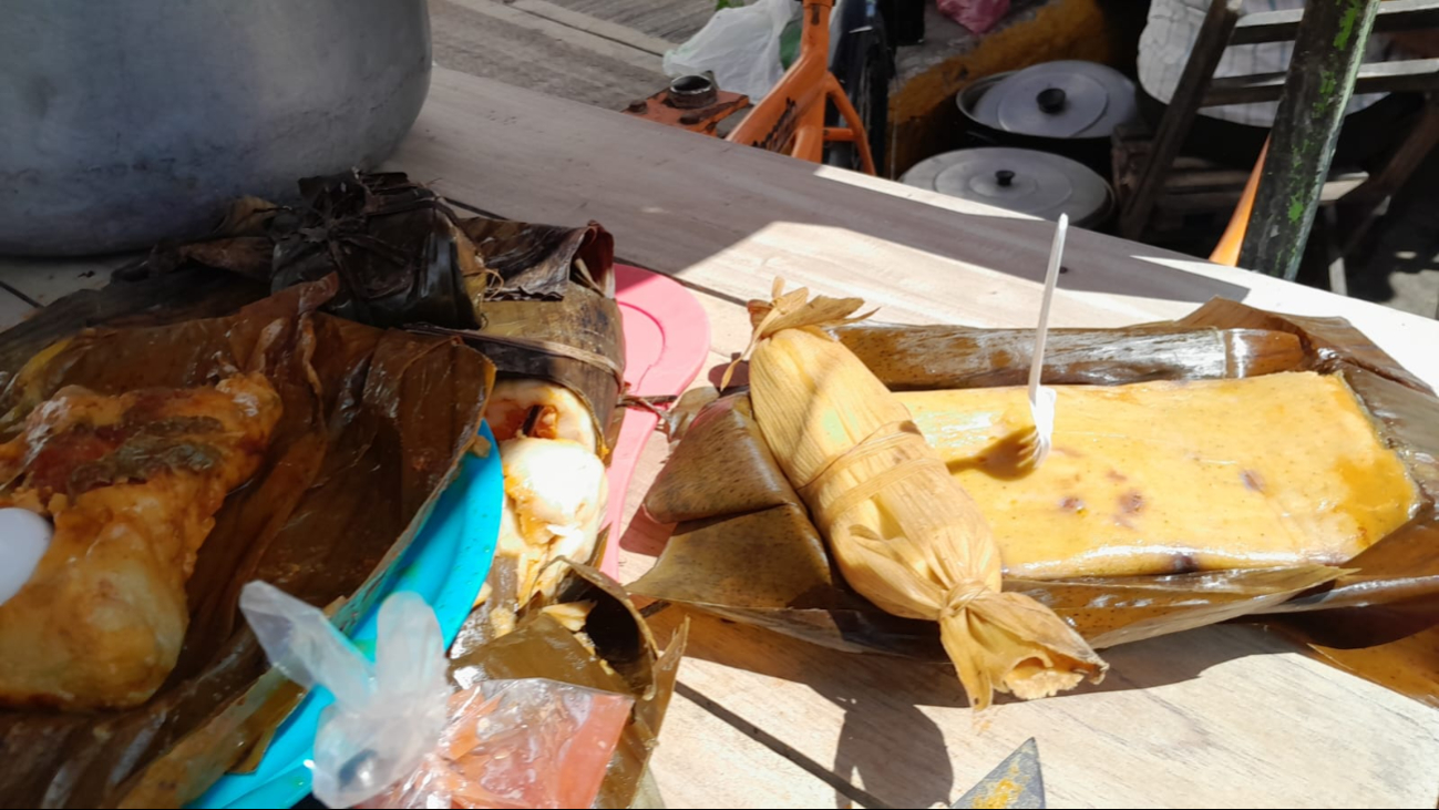 Feria deja sin clientes a venteras de tamales Feria deja sin clientes a venteras de tamales