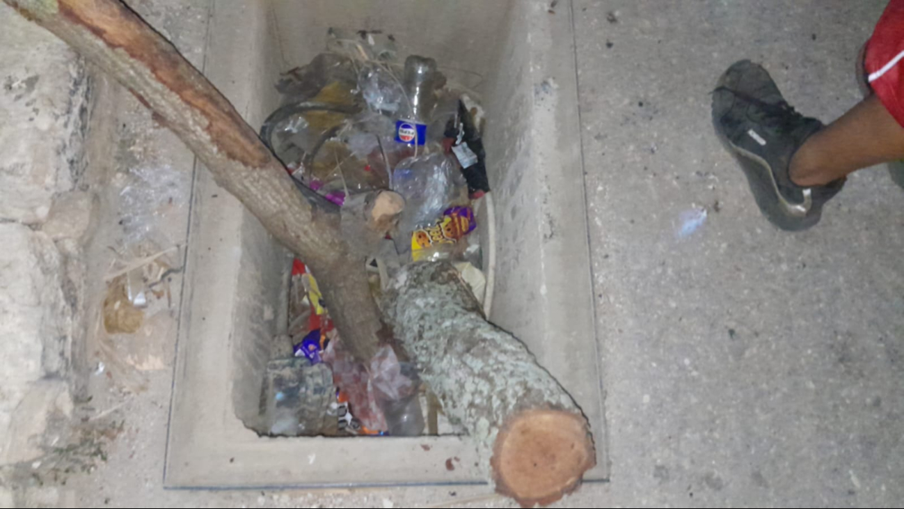 La noche de ayer casi termina en un accidente la quema de toritos petates en el municipio de Dzitbalche La noche de ayer casi termina en un accidente la quema de toritos petates en el municipio de Dzitbalche