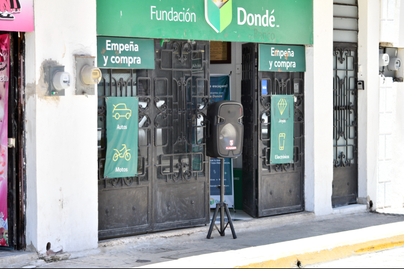 No se deben exceder los 55 decibeles de 6:00 horas a 22:00 horas, y de 10:00 pm a 6:00 am, es posible hasta 50 decibeles No se deben exceder los 55 decibeles de 6:00 horas a 22:00 horas, y de 10:00 pm a 6:00 am, es posible hasta 50 decibeles