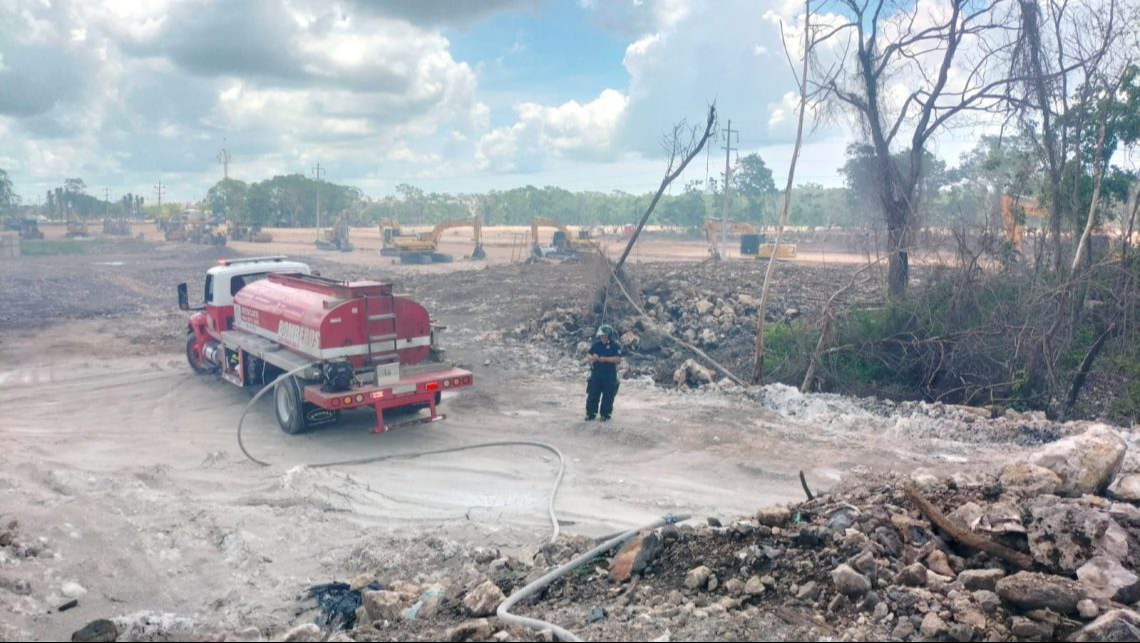 Parte del terreno incendiado en Playa del Carmen Parte del terreno incendiado en Playa del Carmen