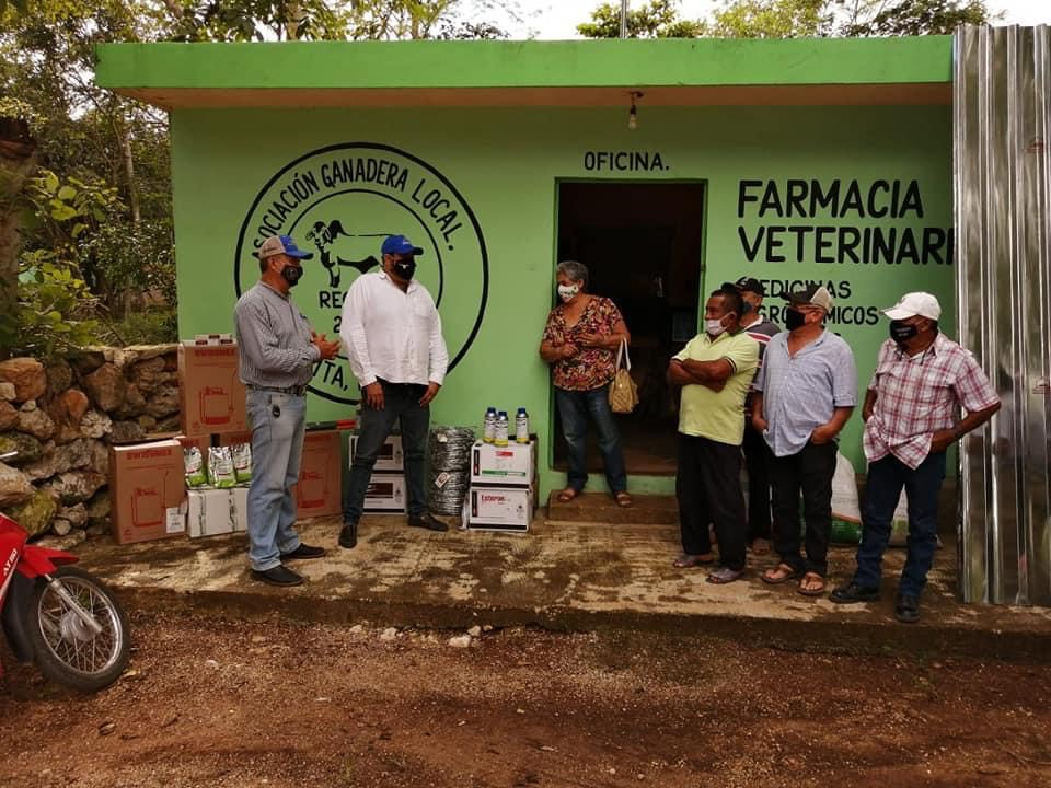 Los quejosos denunciaron un presunto contubernio entre el ex secretario de Desarrollo Rural y el panista.