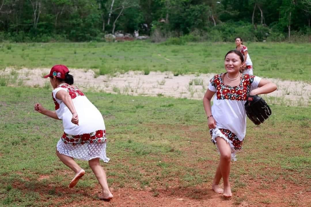 El equipo se softbol es originario de Tulum El equipo se softbol es originario de Tulum