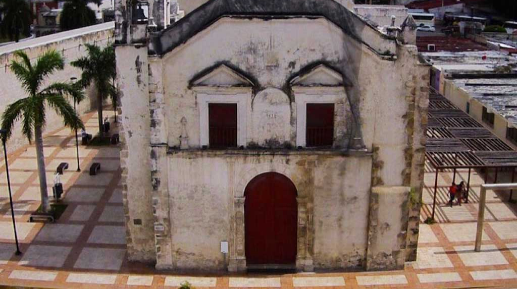 La Iglesia de San Juan de Dios, construida en 1675, originalmente funcionó como hospital. La Iglesia de San Juan de Dios, construida en 1675, originalmente funcionó como hospital.