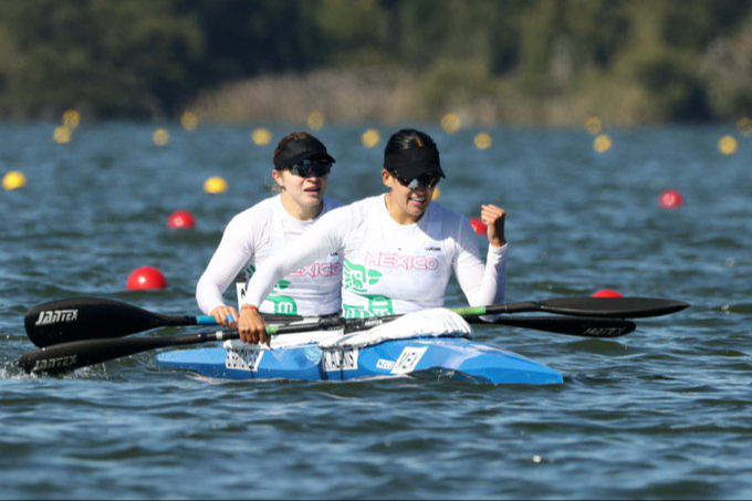 México brilla en kayak: Alanís y Briones clasifican a Semifinales en K2 500m  