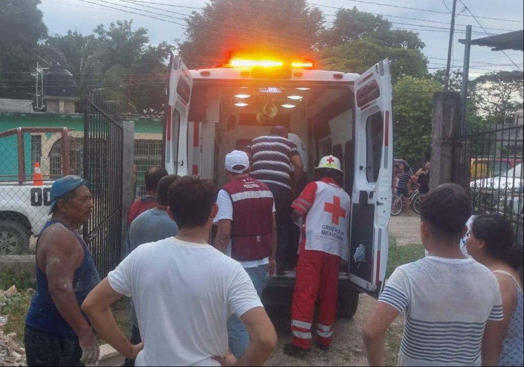Albañil sufre descarga eléctrica durante una obra en Champotón 