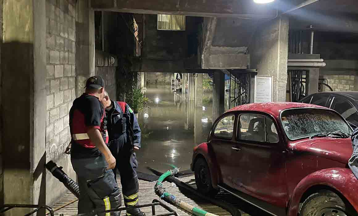 Atienden alcaldías de la CDMX por anegaciones tras fuertes lluvias Atienden alcaldías de la CDMX por anegaciones tras fuertes lluvias