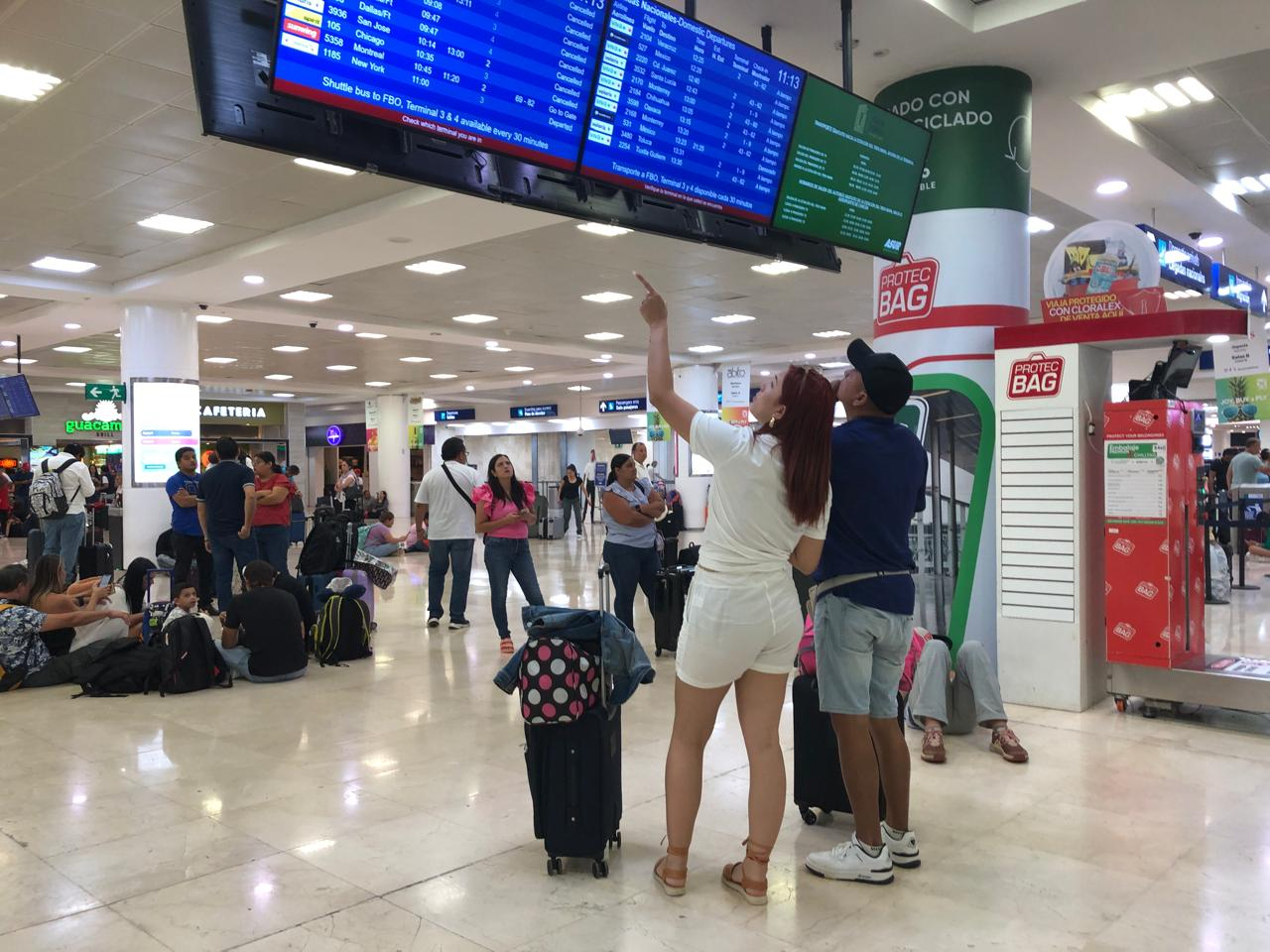El número de vuelos continúa a la baja El número de vuelos continúa a la baja