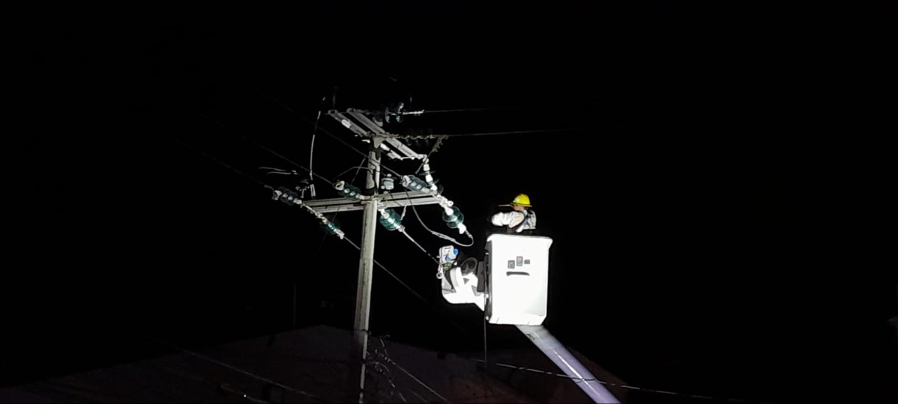 Fueron alrededor de cuatro horas sin electricidad Fueron alrededor de cuatro horas sin electricidad