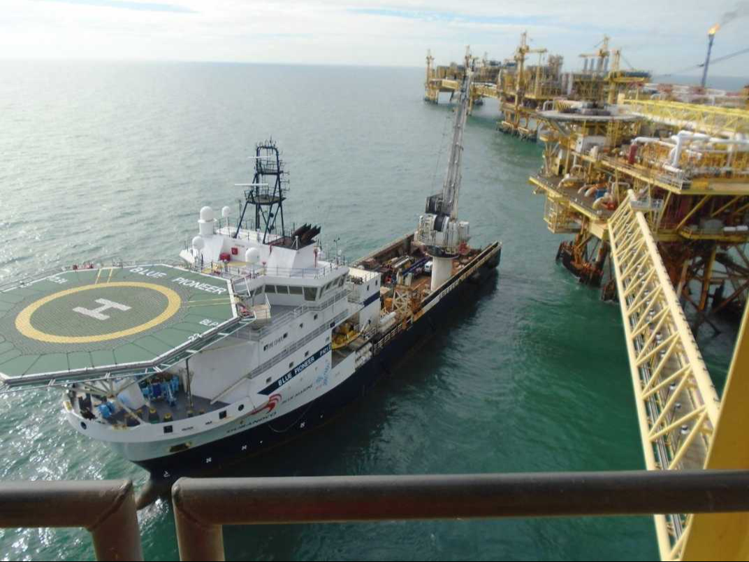 Trabajadores petroleros en Ciudad del Carmen amenazan con paro laboral por falta de pago
