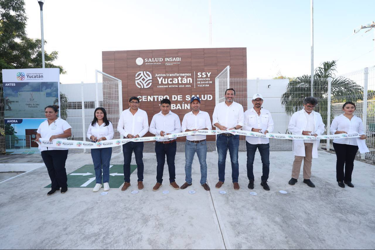 Mauricio Vila corta el listón del nuevo centro de salud de Yobaín Mauricio Vila corta el listón del nuevo centro de salud de Yobaín