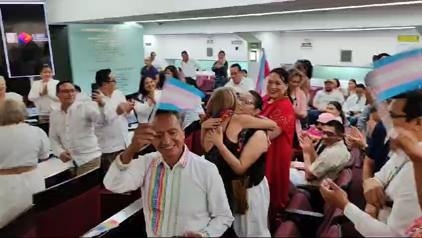 Población LGBT podrá cambiar su género de nacimiento sin la necesidad de amparos.