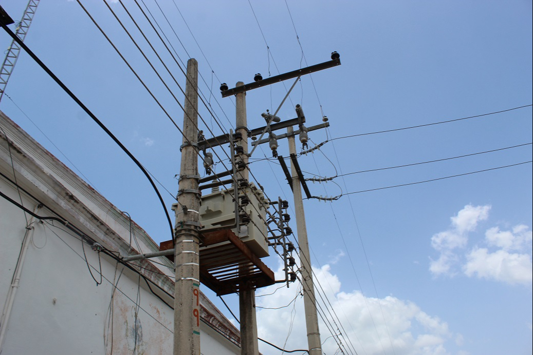 comunidad está evaluando no pagar el recibo de electricidad debido a los constantes problemas comunidad está evaluando no pagar el recibo de electricidad debido a los constantes problemas