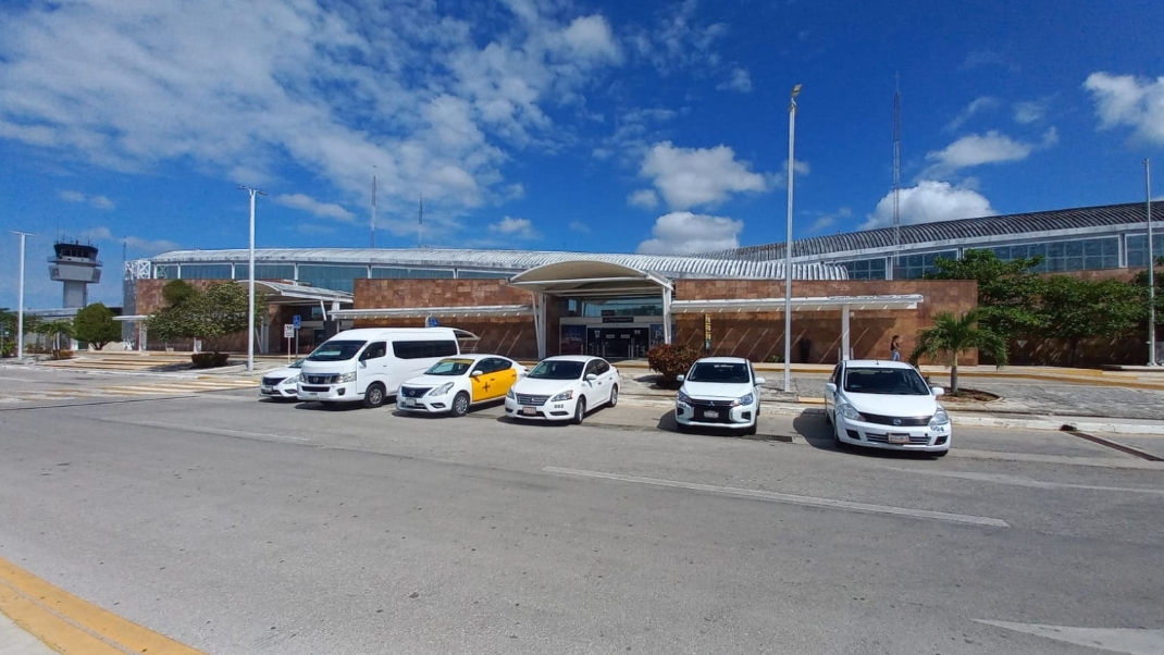Aeropuerto de Campeche tendrá mejoras, ante quejas de usuarios 