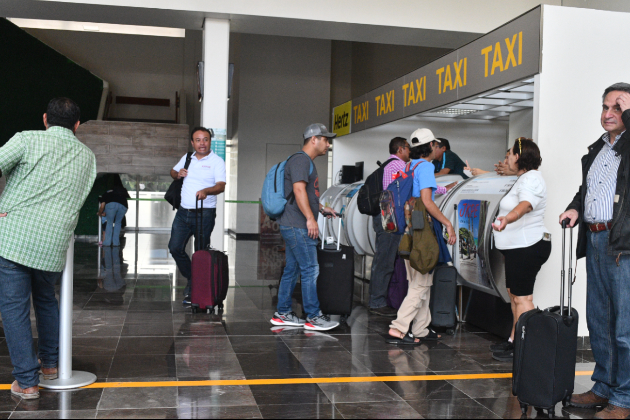 Proyectan mejoras en el aeropuerto