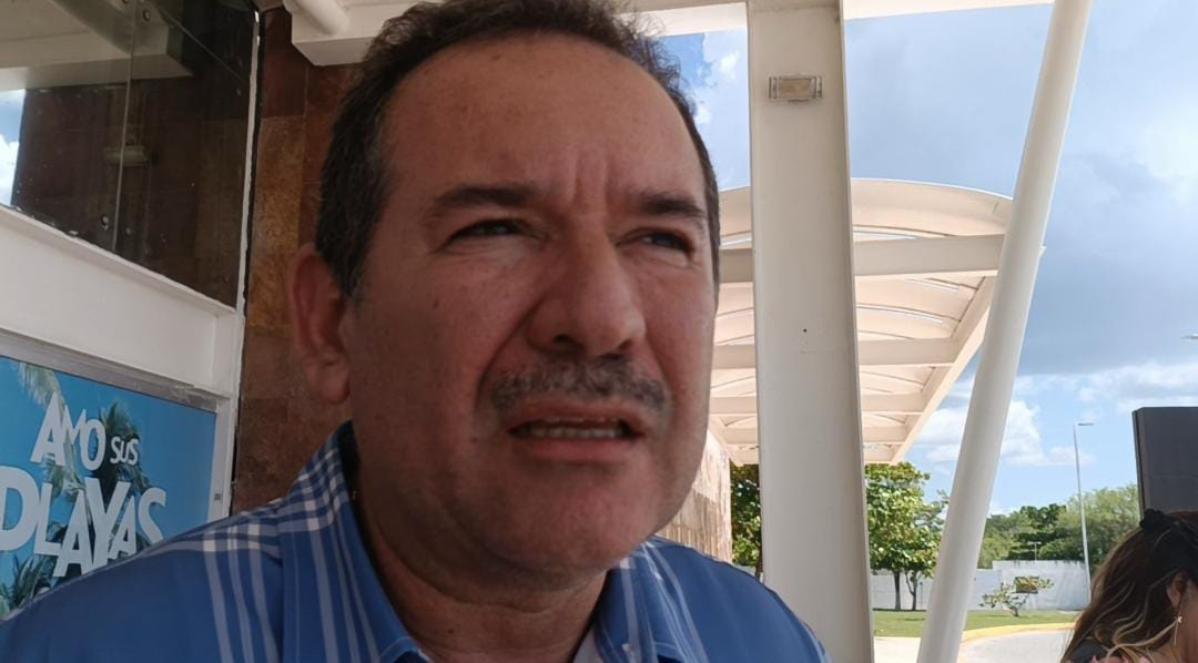 Antonio Gómez Saucedo, presidente del PT, destacó la necesidad de controlar la pesca del pulpo maya ante denuncias de caza furtiva. Antonio Gómez Saucedo, presidente del PT, destacó la necesidad de controlar la pesca del pulpo maya ante denuncias de caza furtiva.