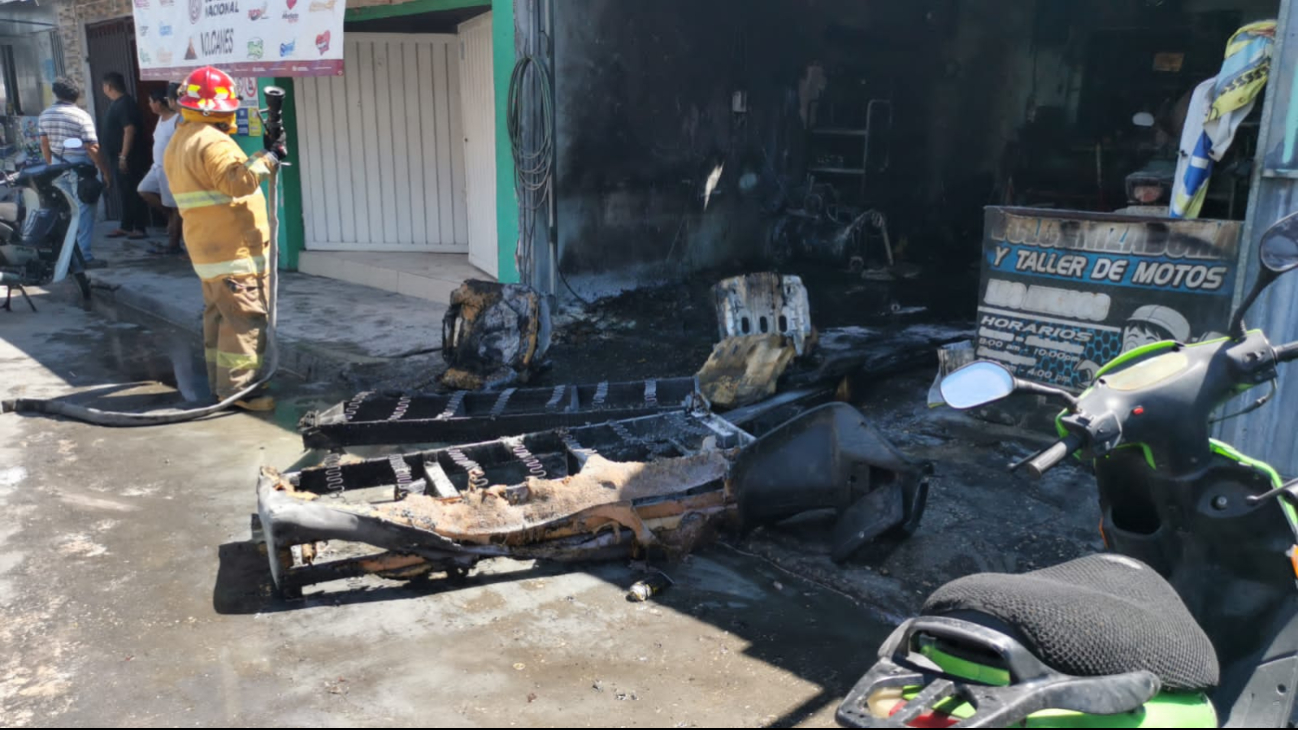 bomberos lograron sofocar las llamas y controlar la situación bomberos lograron sofocar las llamas y controlar la situación