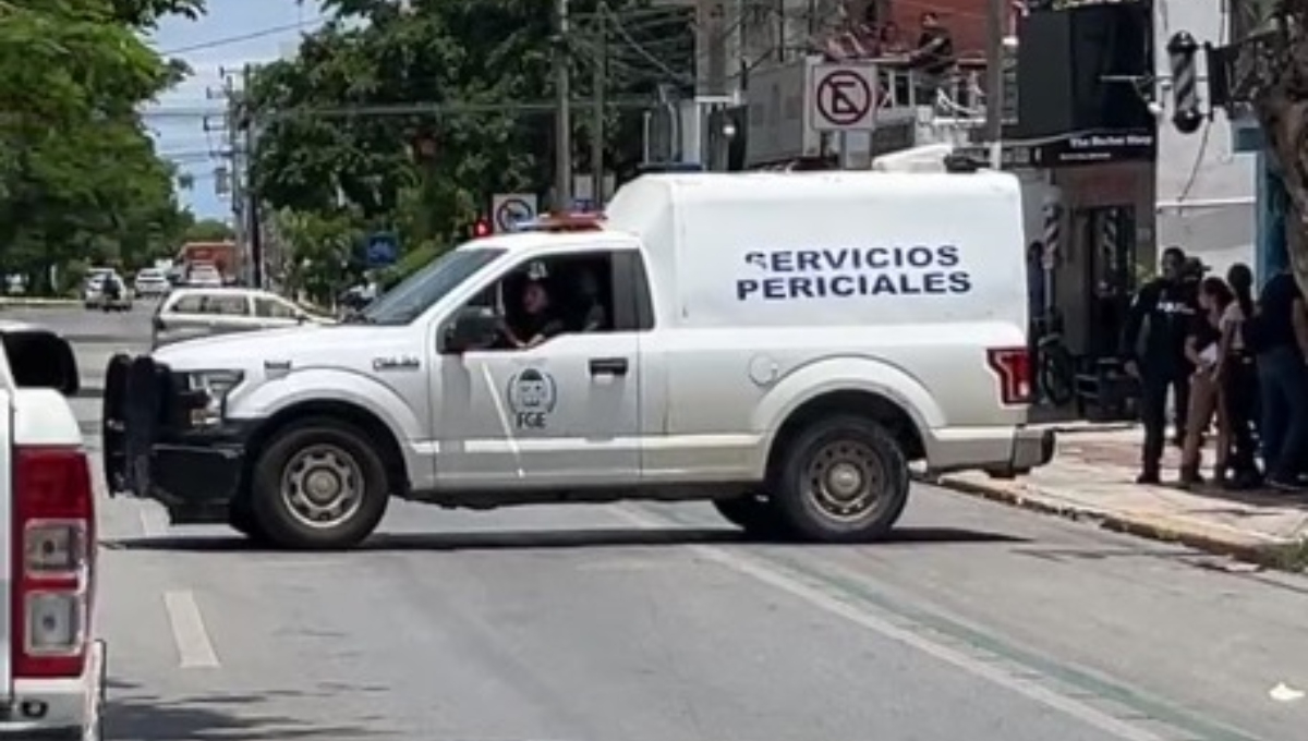 Ejecutan a dos personas en una barbería en Playa del Carmen; hay cuatro heridos