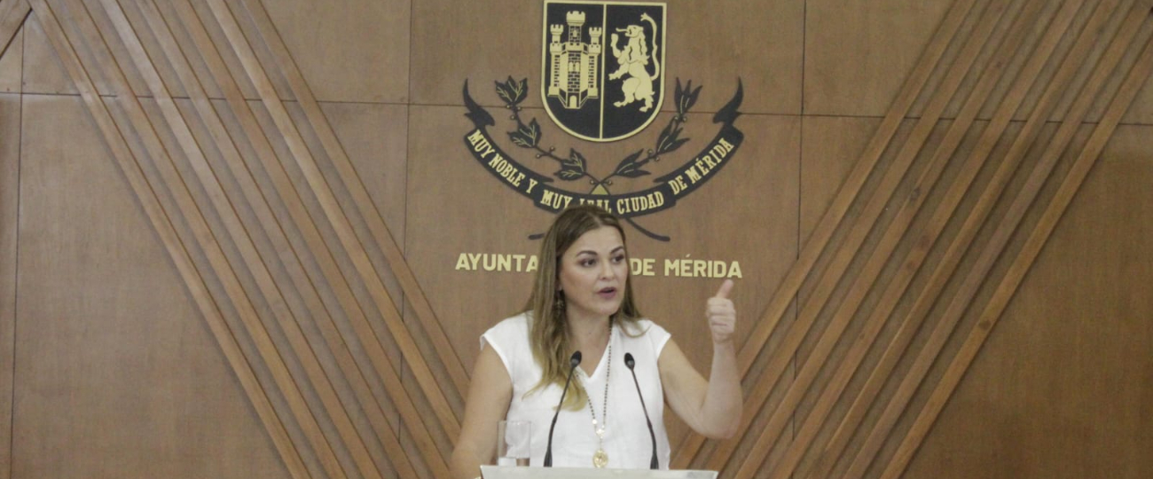 Cecilia Patrón destacó la importancia de la transparencia y la honestidad en el manejo de los recursos públicos Cecilia Patrón destacó la importancia de la transparencia y la honestidad en el manejo de los recursos públicos
